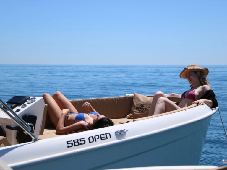 Motorboot te huur in Mataró voor de beste prijs