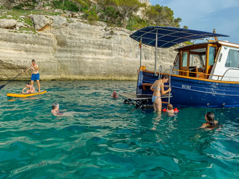 Verhuur Motorboot Myabca met vaarbewijs