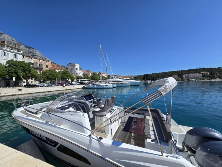Motorboot te huur in Makarska voor de beste prijs