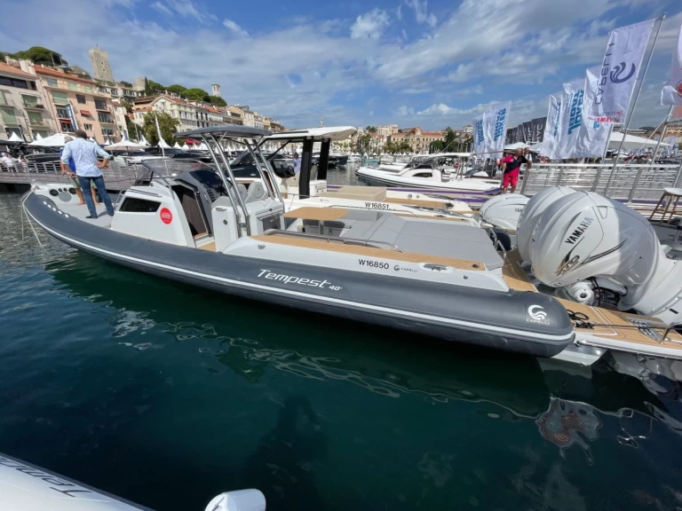 Bootverhuur Capelli Tempest 40 in Marine de Sant'Ambrogio via SamBoat