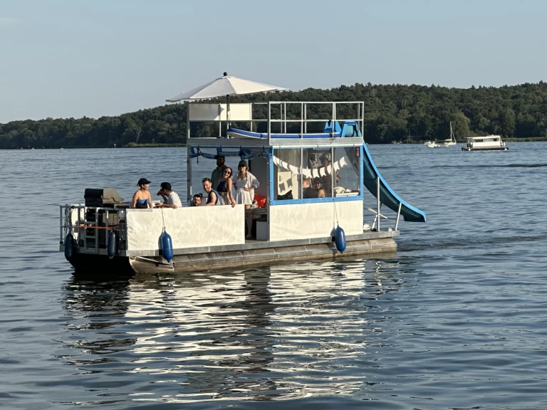 Bootverhuur Hausboot Viktoria in Spandau via SamBoat
