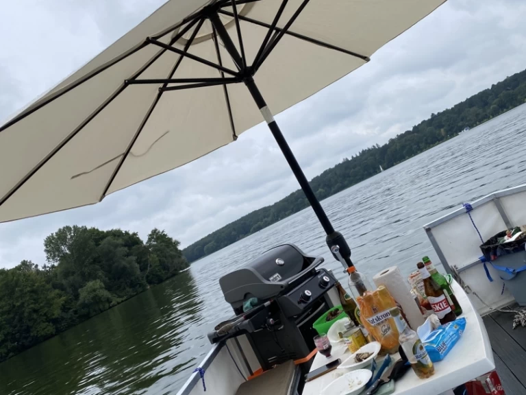 Bootverhuur Hausboot Viktoria in Spandau via SamBoat