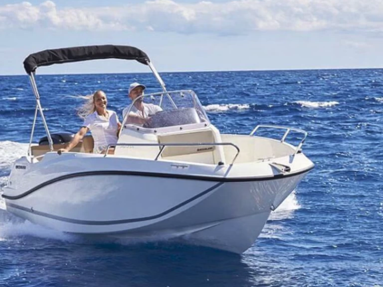 Motorboot te huur in Mandelieu-la-Napoule voor de beste prijs