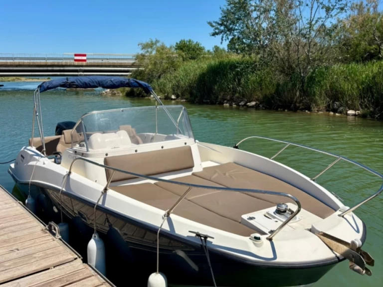 Verhuur Motorboot in Carnon-Plage - Quicksilver Activ 675 Sundeck
