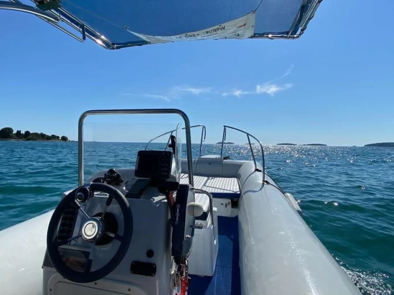 Bootverhuur Prestige Prestige 500 Fly in Rovinj via SamBoat