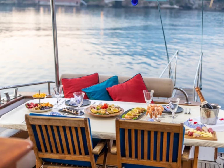 Huur een costom made  costom made in Fethiye