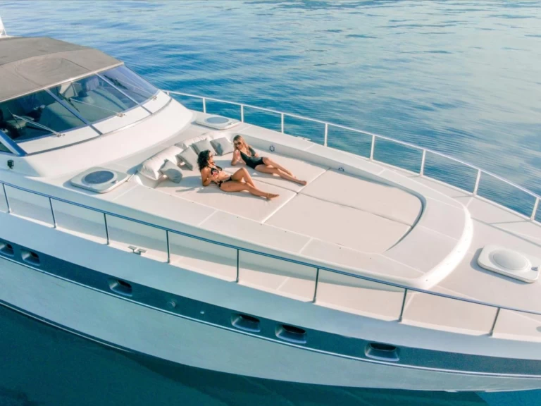 Huur Jacht met of zonder schipper Mangusta in Puerto Banús