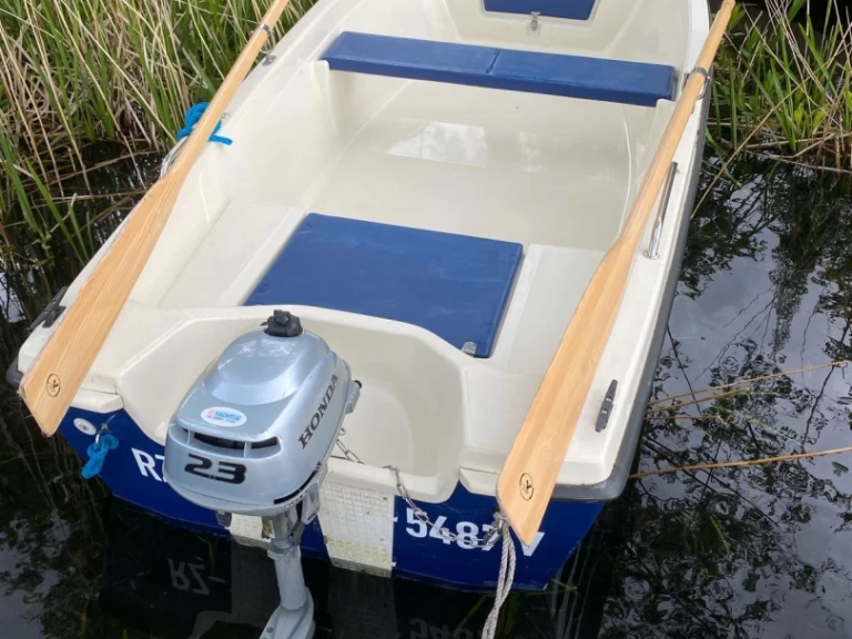 Verhuur Woonboot in Waren (Müritz) - Tagescharter Schnecke