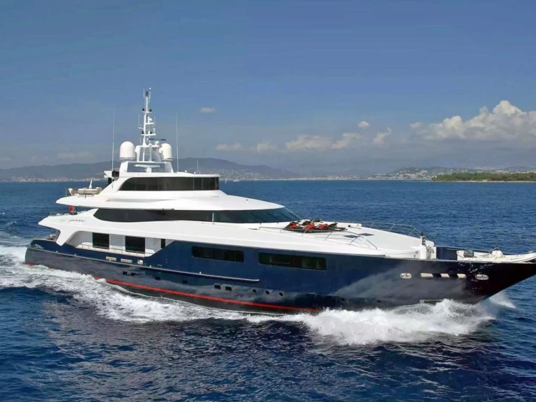 Huur een Custom BURKUT in Napels