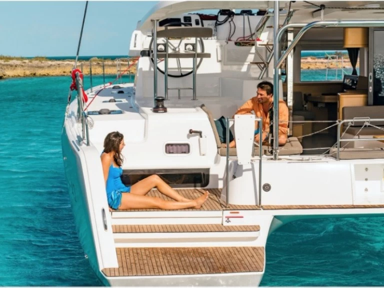 Verhuur Catamaran in Komolac - Lagoon Lagoon 42