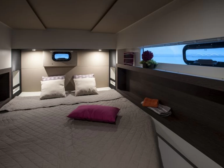 Huur Catamaran met of zonder schipper Nautitech in Jolly Harbour