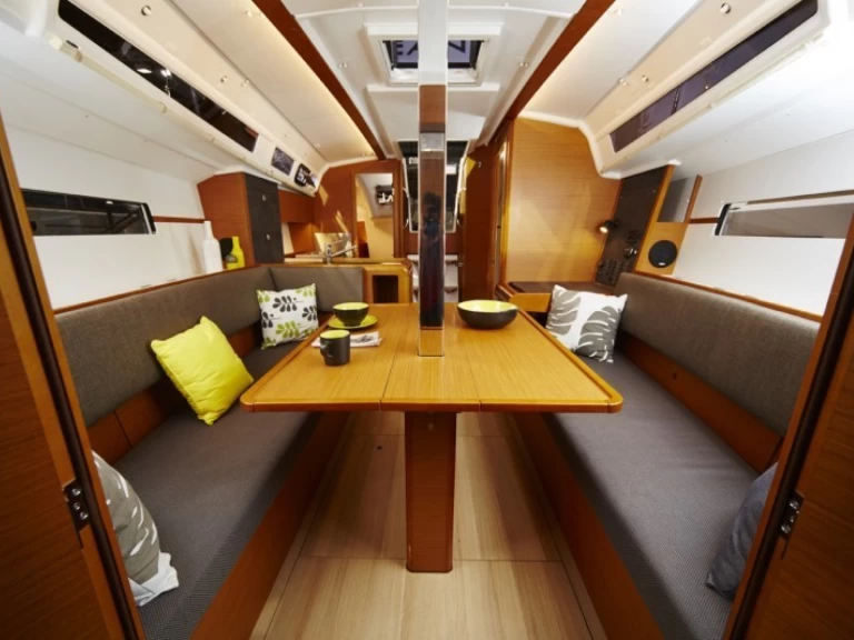 Bootverhuur Jeanneau Sun Odyssey 349 in Lefkáda via SamBoat