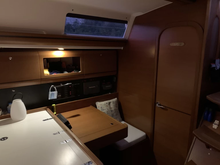 Bootverhuur Dufour Dufour 405 Grand Large in Angra do Heroísmo via SamBoat