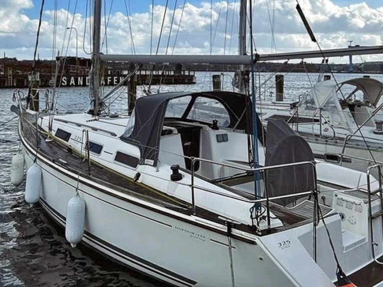 Huur een Dufour Dufour 325 Grand Large in Grossenbrode