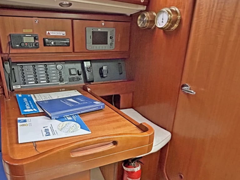 Verhuur Zeilboot in Grossenbrode - Dufour Dufour 325 Grand Large