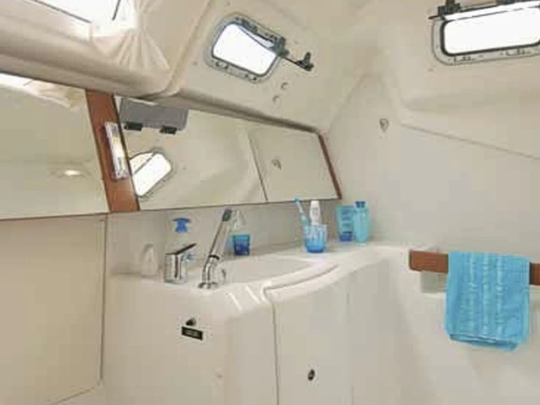 Huur een Bénéteau Oceanis 34 in Grossenbrode