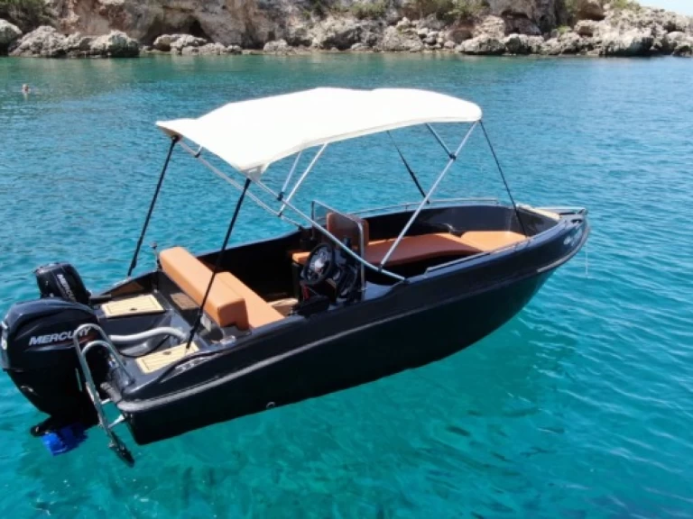 Huur een Nireas 510 in Kardamýli