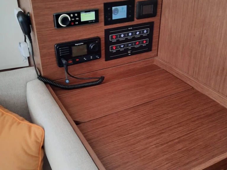 Bootverhuur Split goedkoop Oceanis 40.1