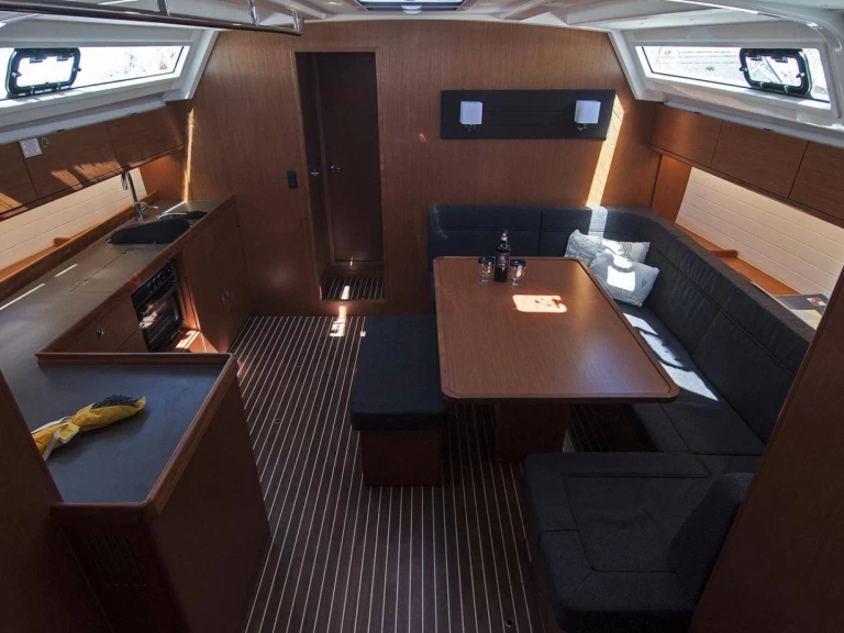 Jachthuur in Split - Bavaria Cruiser 46 via SamBoat