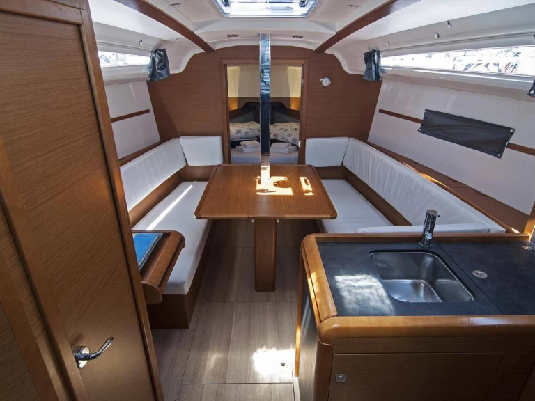 Verhuur Zeilboot Jeanneau met vaarbewijs