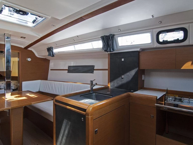 Zeilboot te huur in Split voor de beste prijs