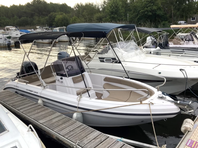 Verhuur Motorboot Ranieri met vaarbewijs