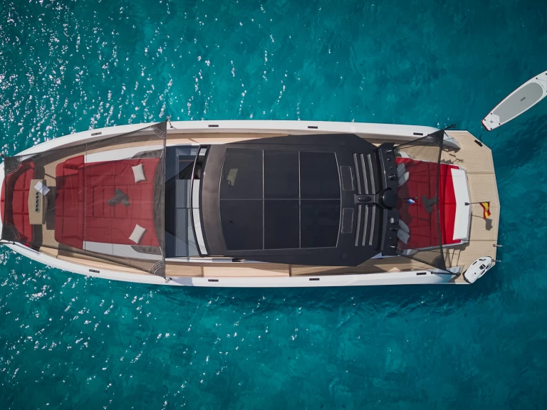 Bootverhuur Vanquish VQ58 Real Diva in Ibiza Town via SamBoat