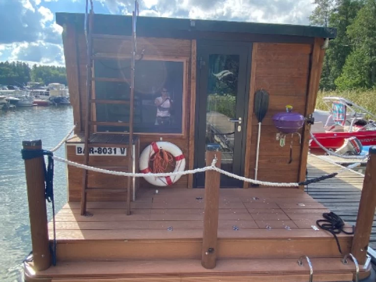 Woonboot te huur in Priepert voor de beste prijs