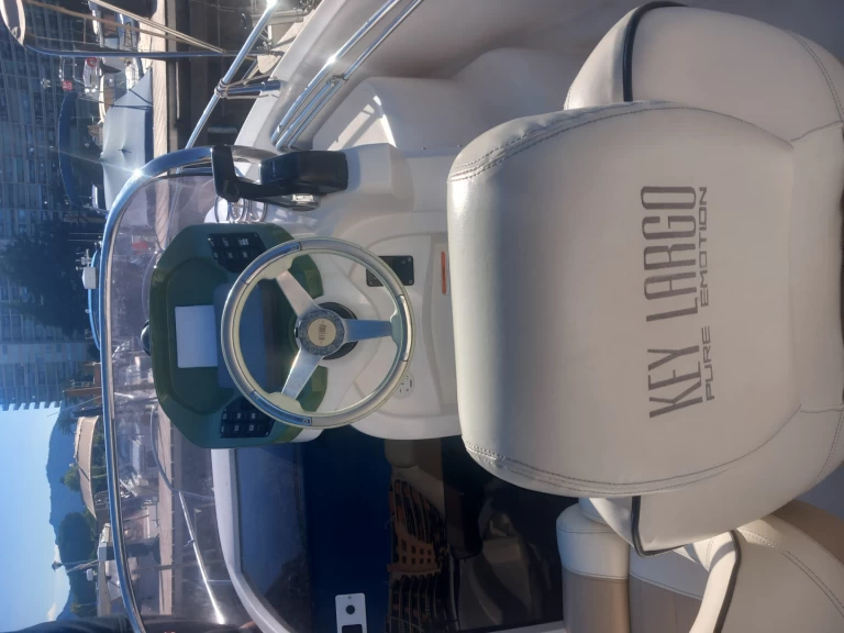 Bootverhuur Kay Kay largo 24 in Mandelieu-la-Napoule via SamBoat