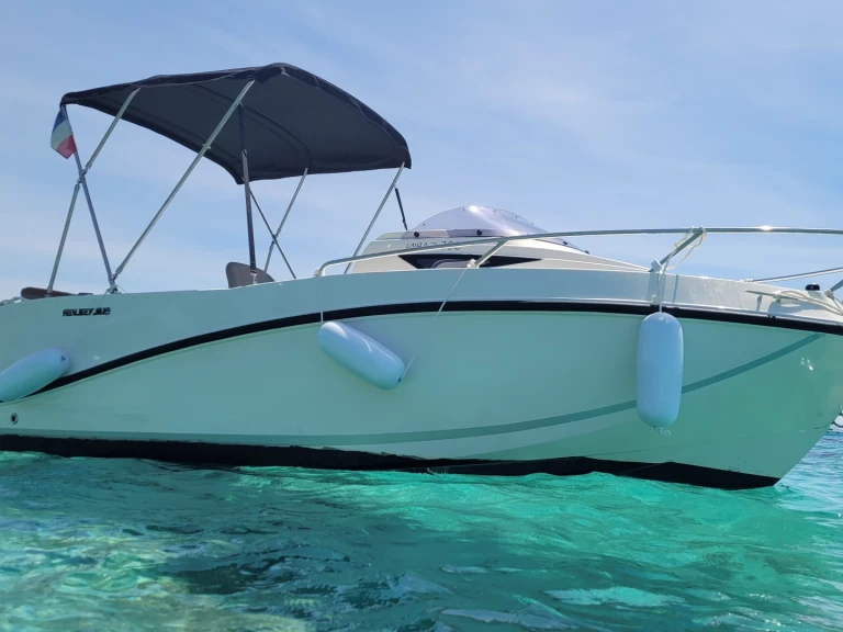 Verhuur Motorboot Quicksilver met vaarbewijs