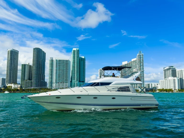 Verhuur Jacht in Miami - Sunseeker Manhattan 50