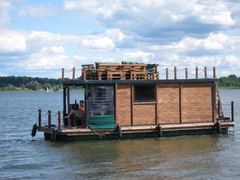 Bootverhuur Floss D9-Style in Wesenberg via SamBoat