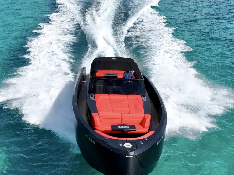 Vanquish VQ45 - BALR te huur van particulier of professional in Ibiza Town