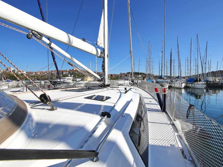 Huur Zeilboot met of zonder schipper Bavaria in Pula