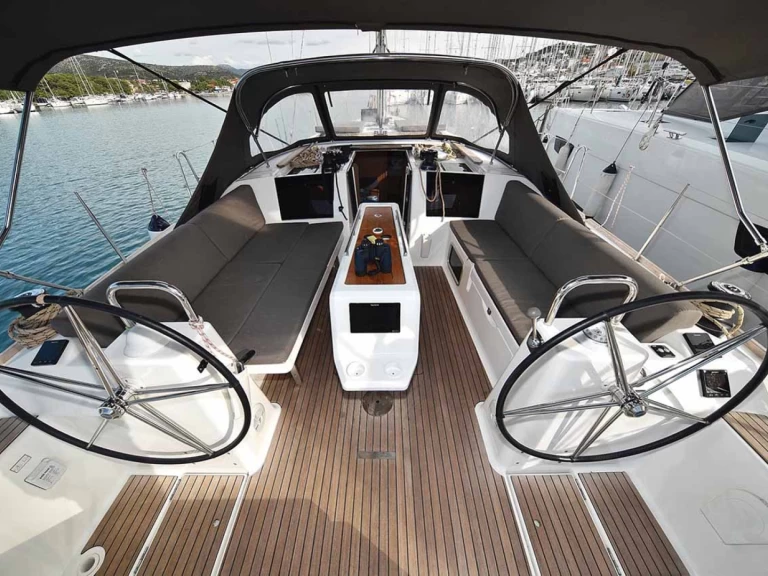 Zeilboot te huur in Pula voor de beste prijs