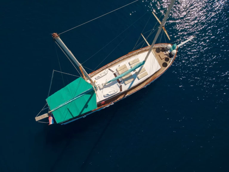 Huur Zeilboot met of zonder schipper Custom Made in Krilo