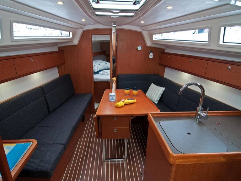 Verhuur Zeilboot in Split - Bavaria Cruiser 33