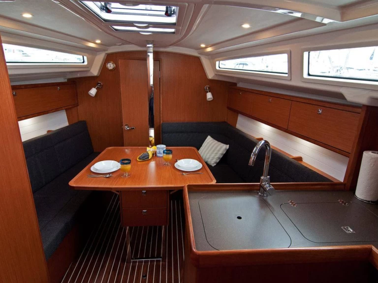 Bavaria Cruiser 34 te huur van particulier of professional in Split