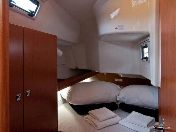 Huur een Bavaria Cruiser 34 in Split