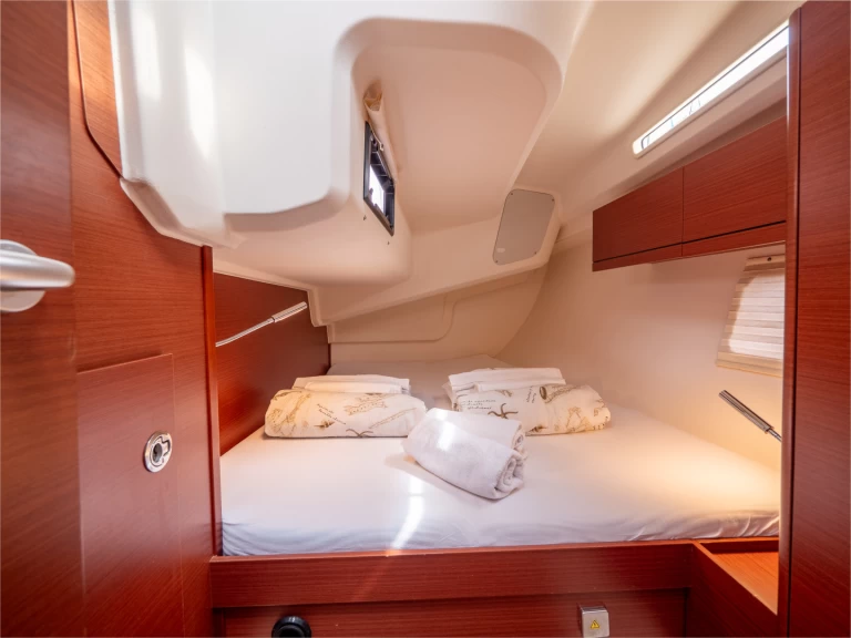 Bootverhuur Hanse Hanse 418 in Split via SamBoat