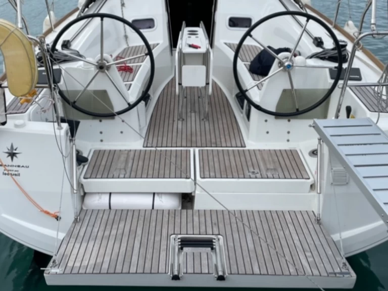 Huur Zeilboot met of zonder schipper Jeanneau in Marina di Grosseto