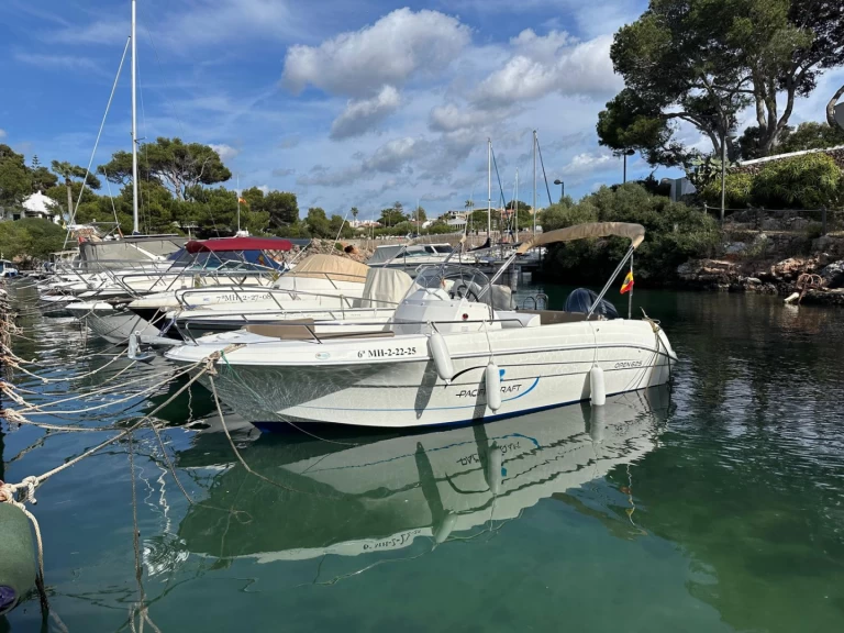 Motorboot te huur in Ciutadella de Menorca voor de beste prijs