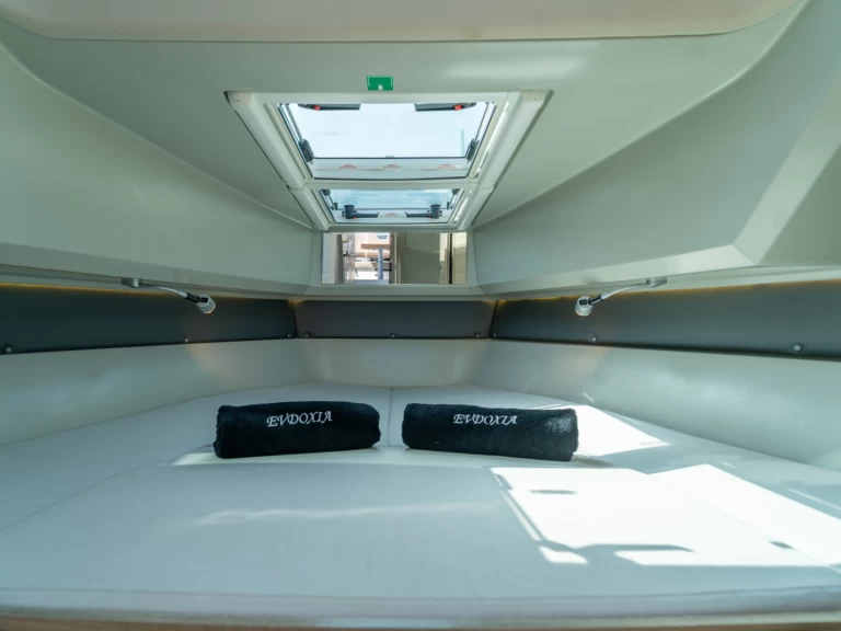 Verhuur Motorboot in Athene - Saxdor Saxdor 320 GTC