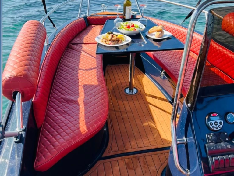 Verhuur Motorboot ISATEK TEKNE met vaarbewijs