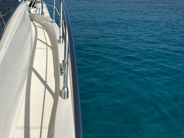 Verhuur Motorboot Polyform met vaarbewijs