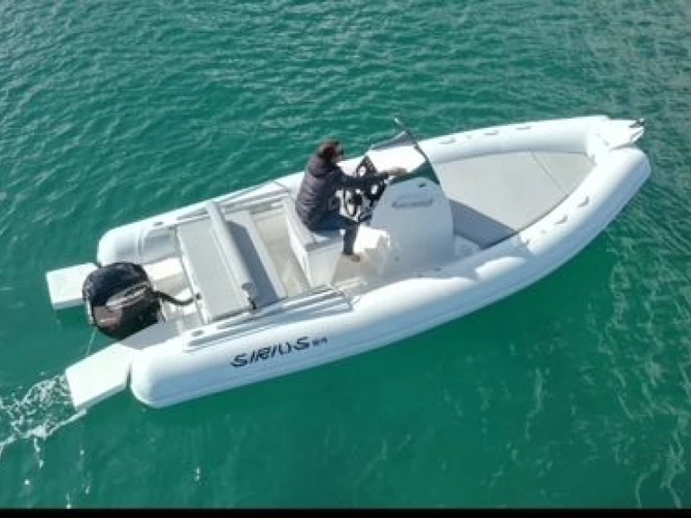 Bootverhuur Astronautica Sirius 6.4 in Palermo via SamBoat