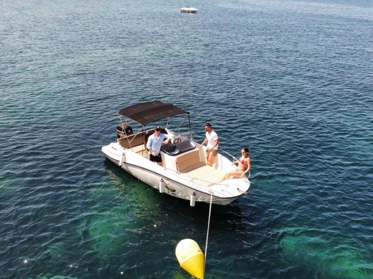 Bootverhuur Calp / Calpe goedkoop Activ 605 Open