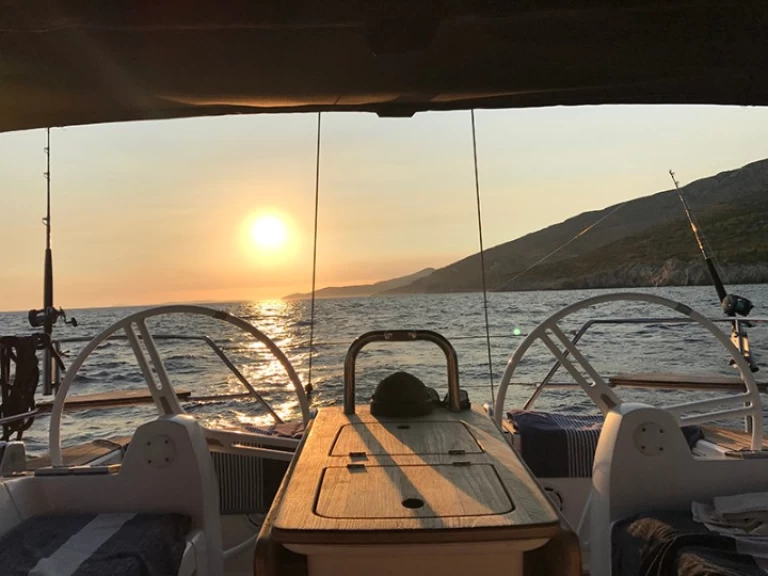 Huur Zeilboot met of zonder schipper Elan in Palaio Faliro