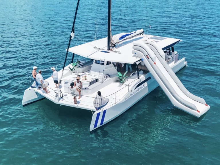 Verhuur Catamaran Custom Made met vaarbewijs