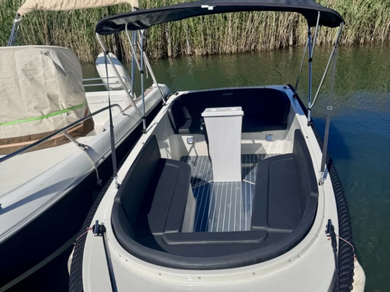 Jachthuur in Aix-les-Bains - BRB 555 via SamBoat